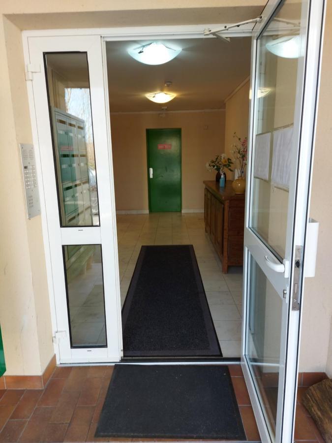 L'Escale : Duplex 4 Pers. Asterix, Aeroport Roissy Cdg, Paris Apartment Moussy-le-Neuf Exterior photo